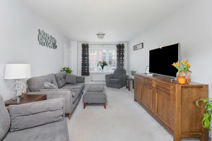 Henge Close Adderbury